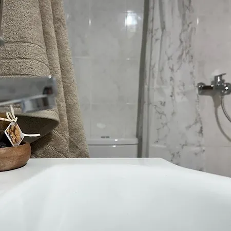 Val & Rin Luxury